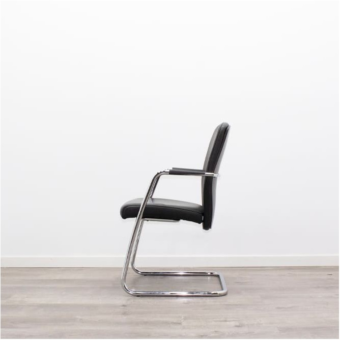 Silla confidente respaldo trasero de madera en napel negro