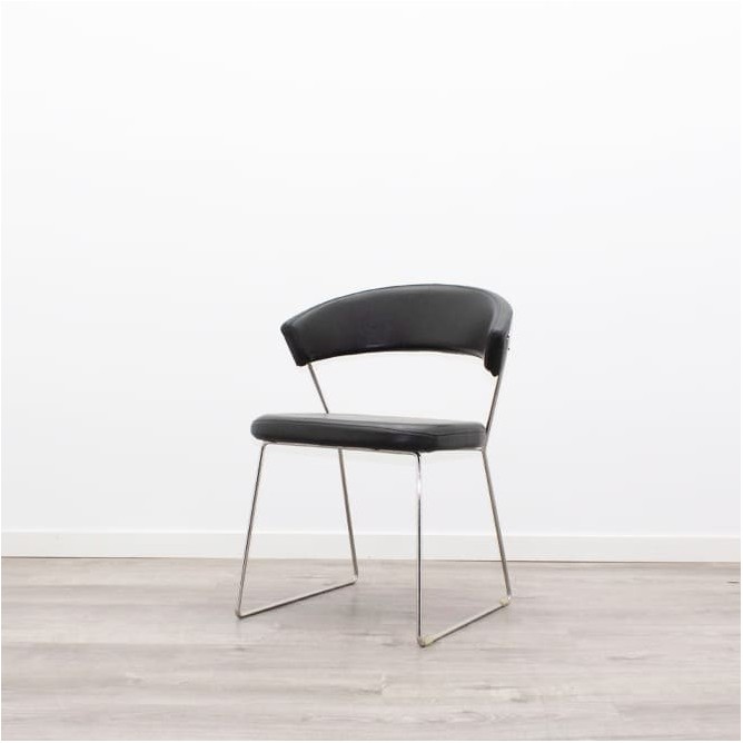 Silla confidente respaldo bajo en napel negro