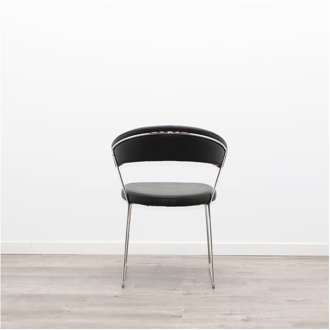 Silla confidente respaldo bajo en napel negro