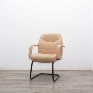 Silla confidente napel beige con base patín negra - Mercaoficina 2