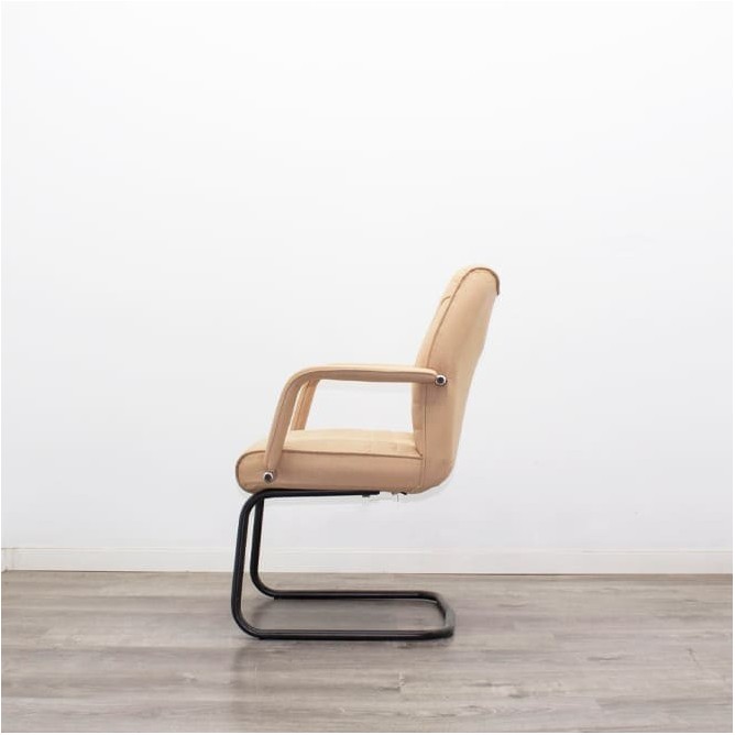 Silla confidente napel beige con base patín negra