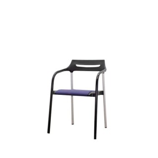 Silla confidente azul y negro con estructura bicolor