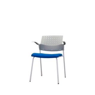 Silla confidente azul y gris con 4 patas y brazos