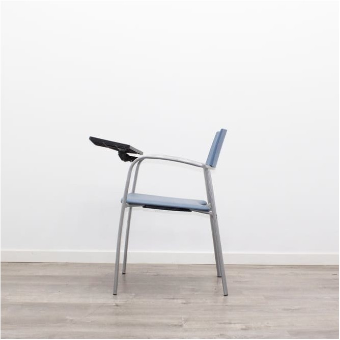 Silla confidente con pala de PVC azul