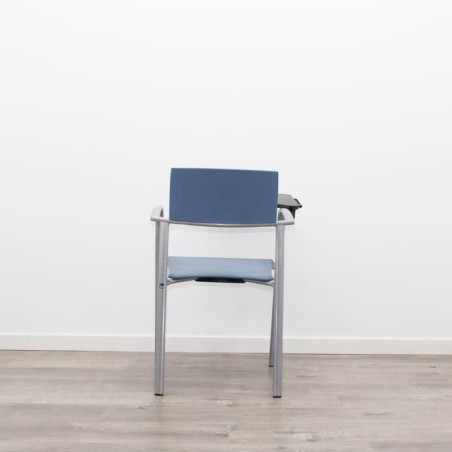 Silla confidente con pala de PVC azul