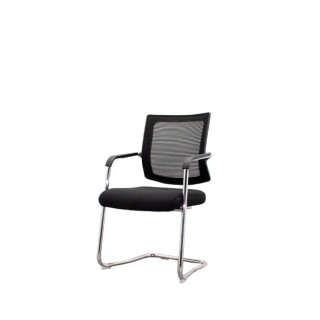 Silla confidente tapizada negra con respaldo rejilla