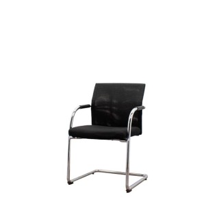 Silla confidente negra con respaldo de malla en negro