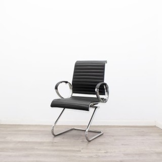 Silla confidente en napel negro con brazos 2