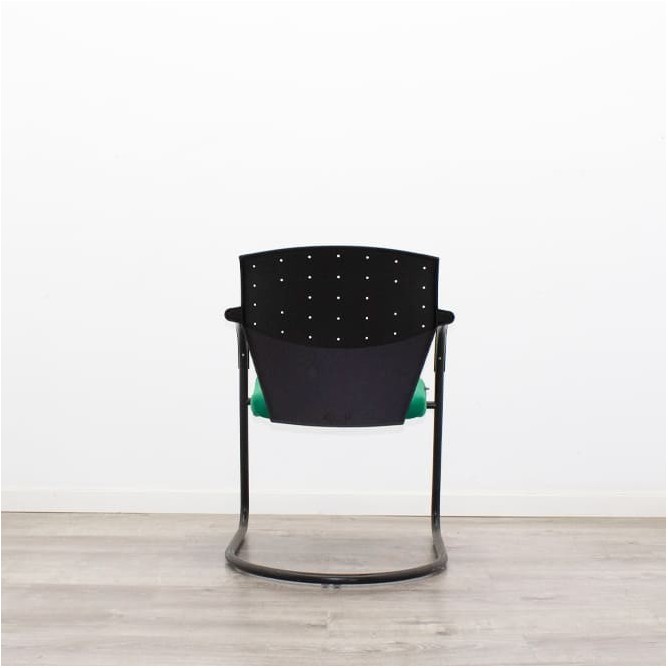 Silla confidente en verde y negro con respaldo polipropileno
