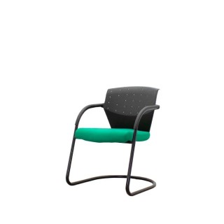 Silla confidente en verde y negro con respaldo polipropileno