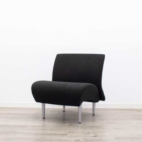 Sillón de espera negro sin brazos