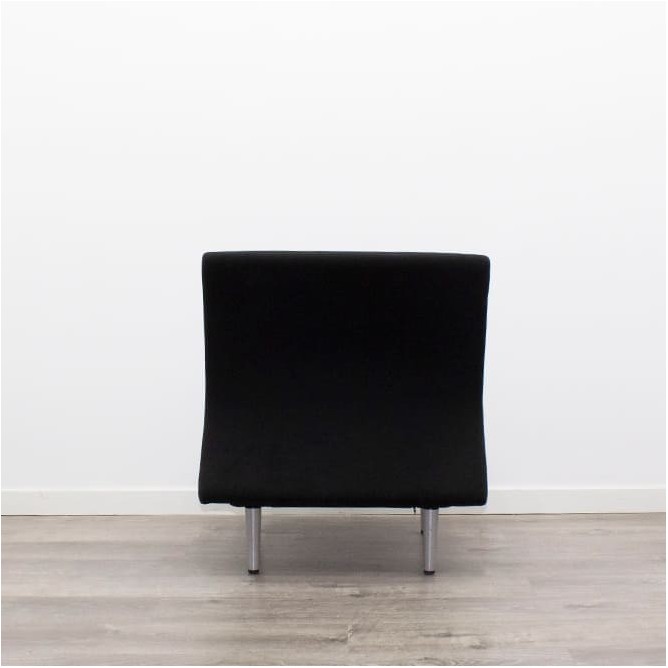 Sillón de espera negro sin brazos