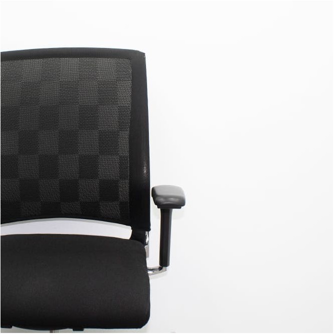 Conjunto silla operativa y 2 sillas confidentes en negro