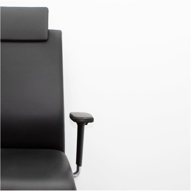 Silla dirección TOUCH piel negra con cabecero