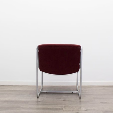 Sillón de espera granate con base gris