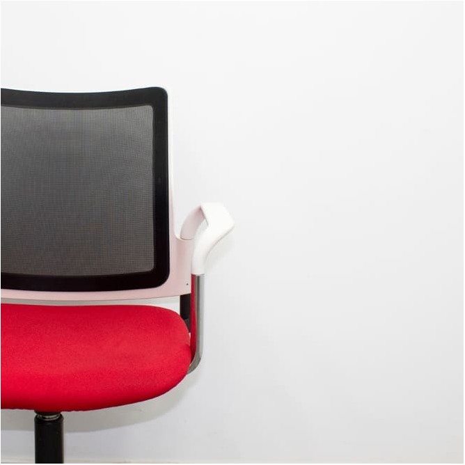 Silla giratoria ergonómica y respaldo malla negra