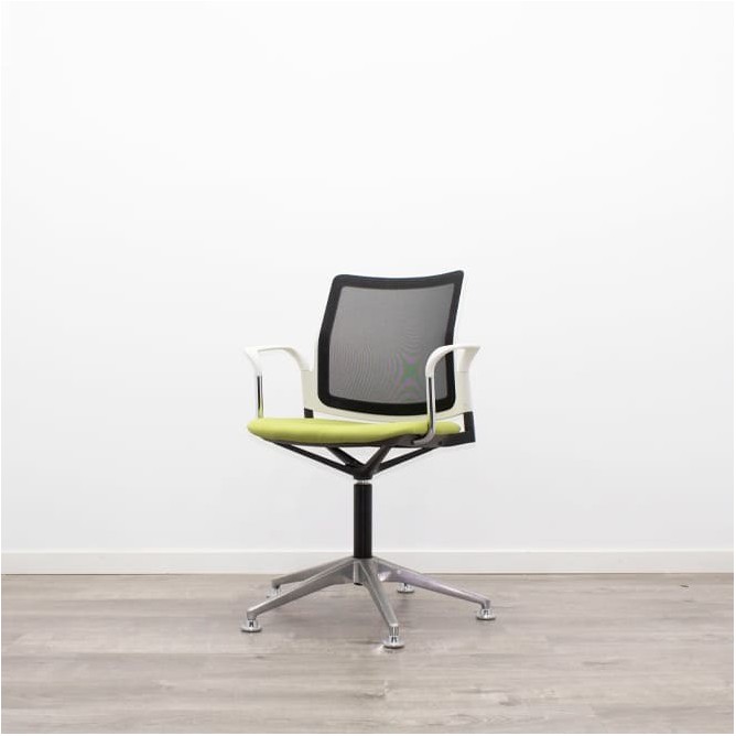 Silla giratoria ergonómica y respaldo malla negra