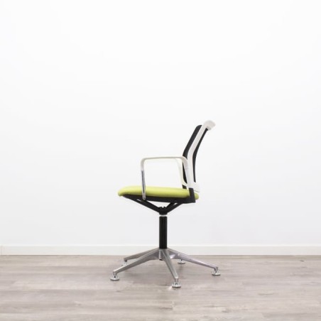 Silla operativa ergonómica y respaldo malla negra - Mercaoficina