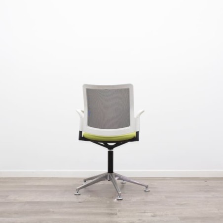 Silla giratoria ergonómica y respaldo malla negra