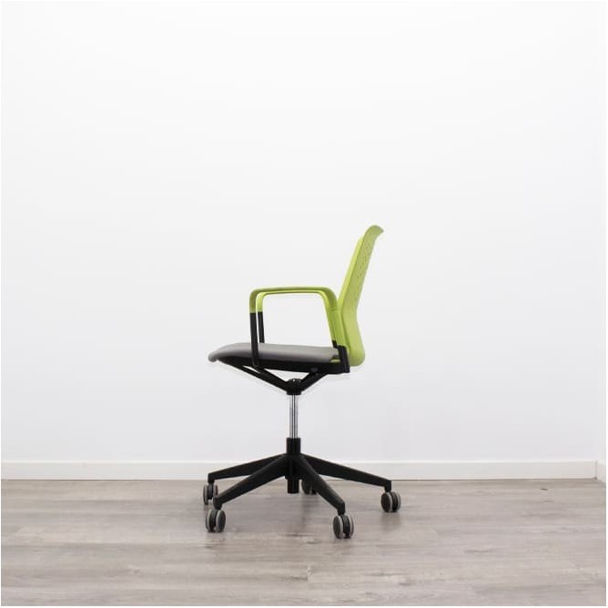 Silla operativa ergonómica verde y gris