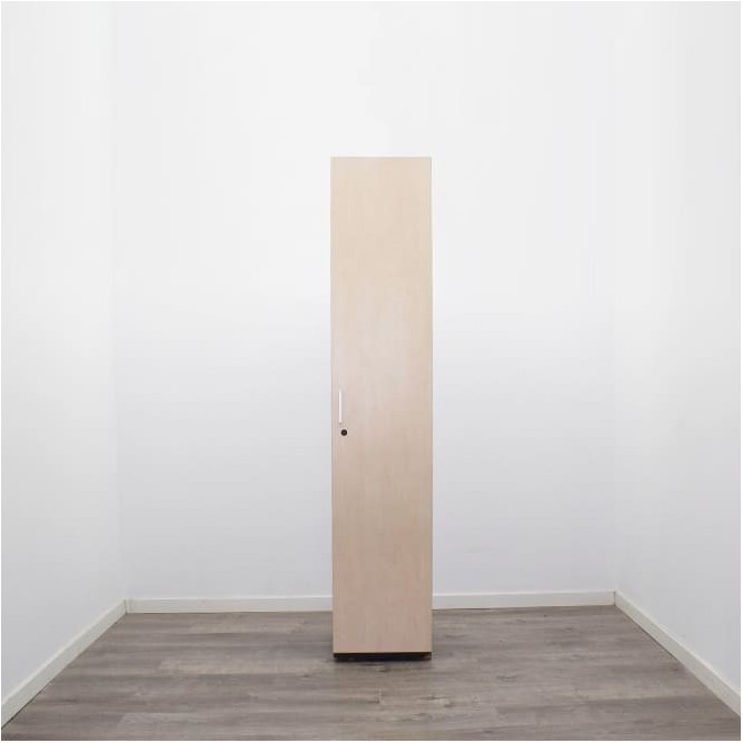 Armario alto estrecho todo puertas maple y gris de 45cm