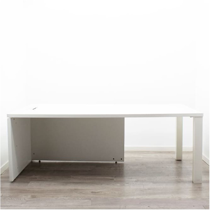 Mesa dirección blanca con beta pata panel de 200cm