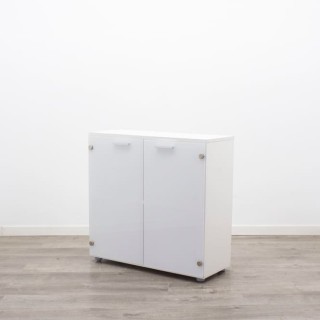 Armario bajo blanco con puertas de cristal 84cm 2