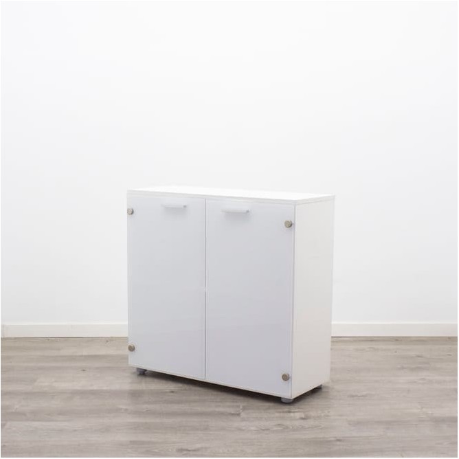 Armario bajo blanco con puertas de cristal 84cm