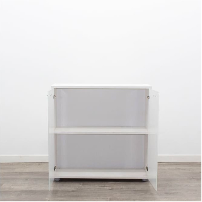 Armario bajo blanco con puertas de cristal 84cm