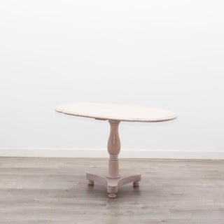 Mesa de centro ovalada en decapé 2