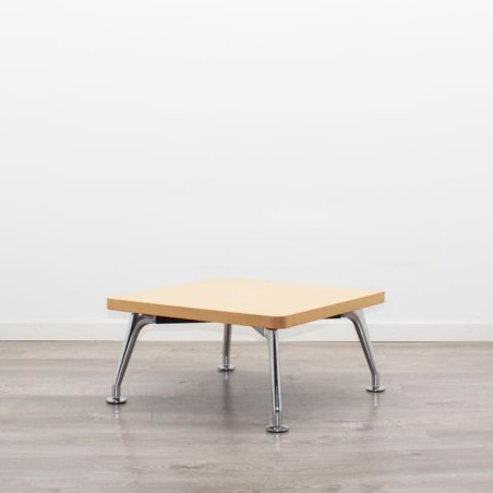 Mesa de rincón en haya con patas cromadas