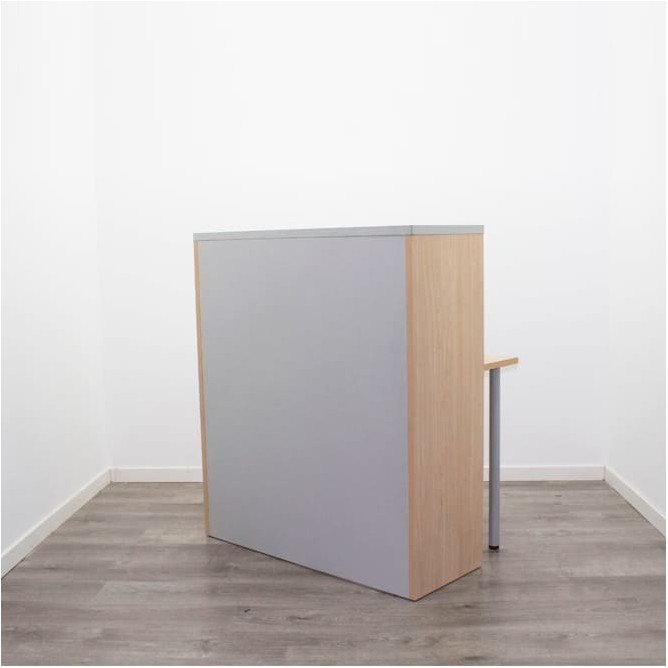 Mostrador con mesa en melamina gris y haya