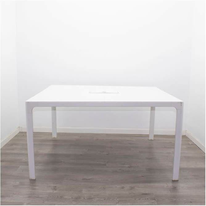 Mesa juntas blanca con 4 patas de 140cm