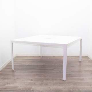 Mesa juntas blanca con 4 patas de 140cm 2