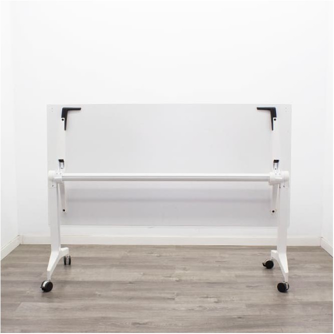 Mesa operativa abatible en blanca con ruedas de 160cm