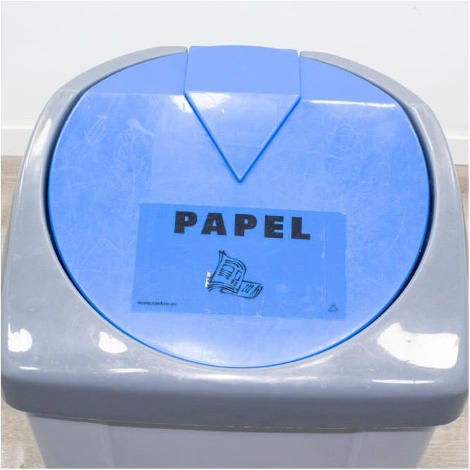 Papelera pvc con tapa de colores