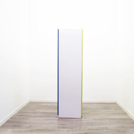 Taquilla de 3 cuerpos con puertas azul, verde y amarillo de 90cm