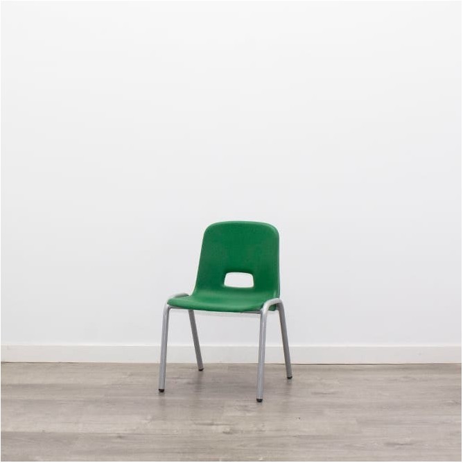Silla escolar en polipropileno verde