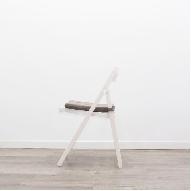 Silla colectividad plegable en madera blanca con cojín