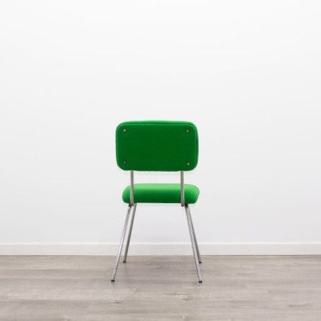 Silla confidente en tela verde base 4 patas grises