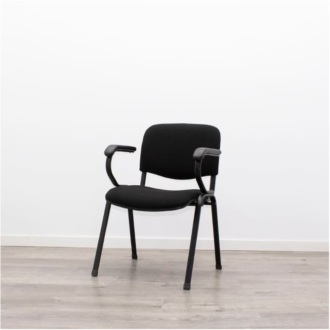 Silla confidente tapizado negro con base 4 patas