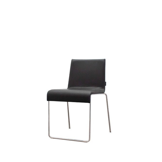 Silla confidente en polipiel negro sin brazos