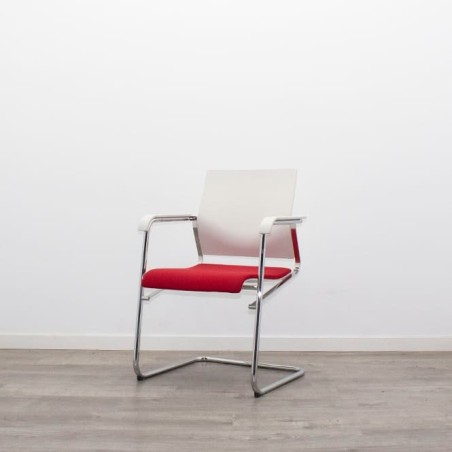 Silla confidente con pala o sin pala y asiento tapizado en rojo