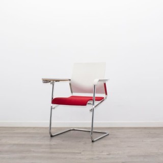 Silla confidente con pala o sin pala y asiento tapizado en rojo 2