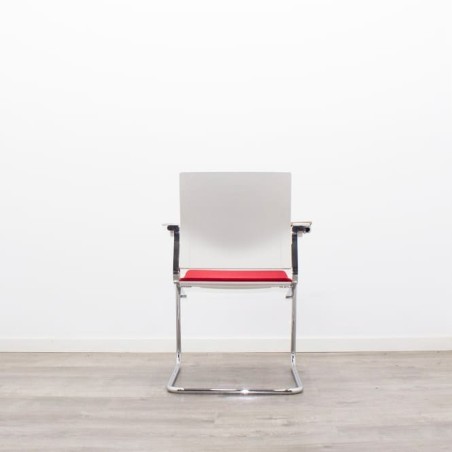 Silla confidente con pala o sin pala y asiento tapizado en rojo