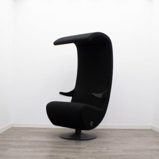 Sillón de espera tapizado negro con altavoces y luz 2
