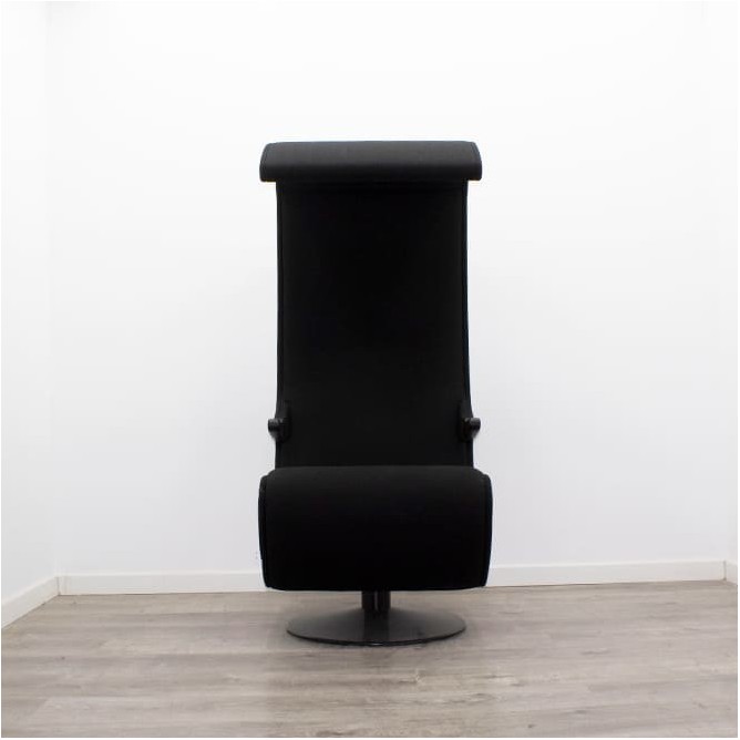 Sillón de espera tapizado negro con altavoces y luz