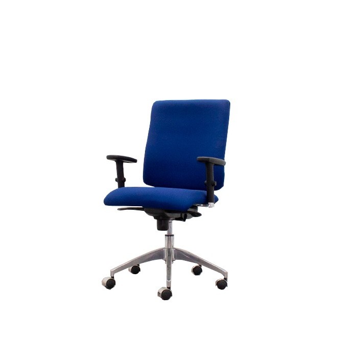 Silla operativa azul con sistema sincro