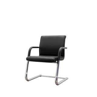 Silla confidente en piel negra y base patín cromada - Mercaoficina