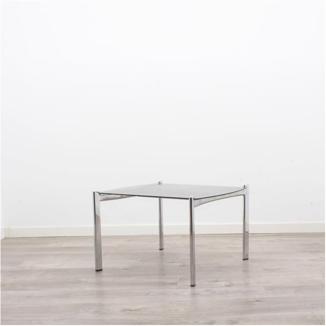 Mesa de rincón cromada y cristal ahumado